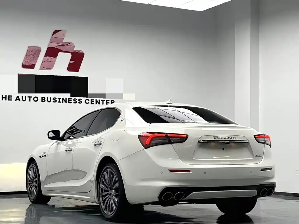 Maserati Ghibli — фото 7