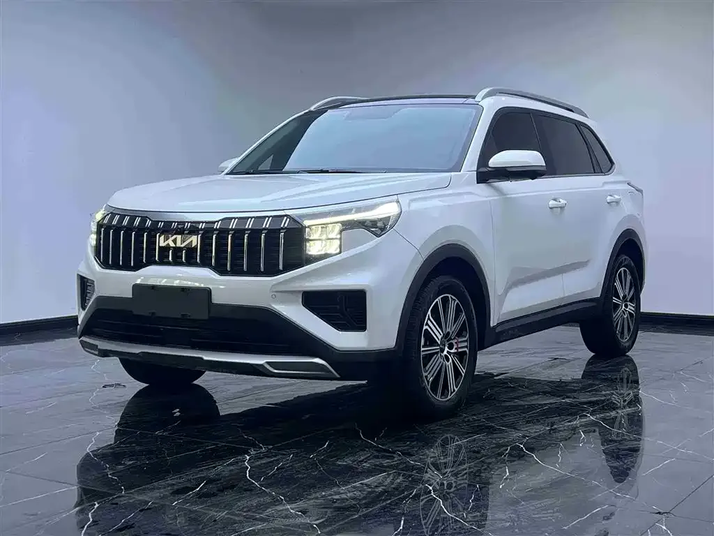 Kia Sportage — фото 1