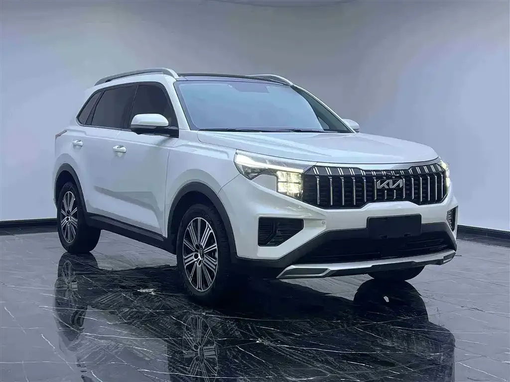 Kia Sportage — фото 8