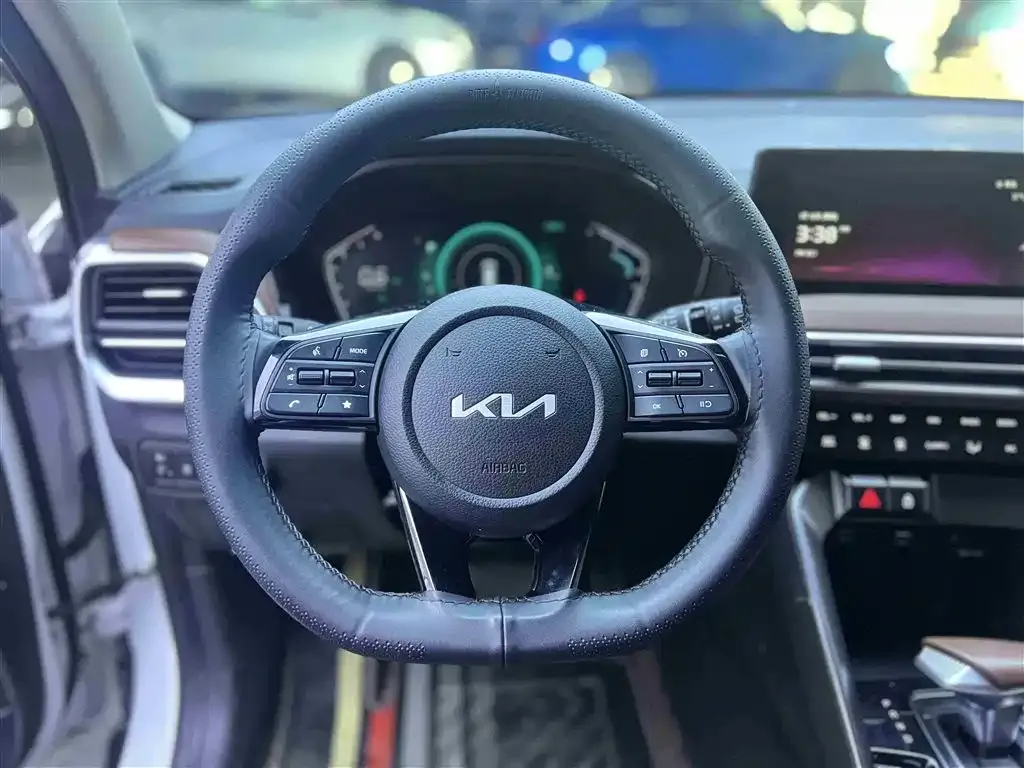 Kia Sportage — фото 9