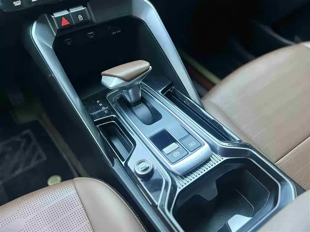 Kia Sportage — фото 10