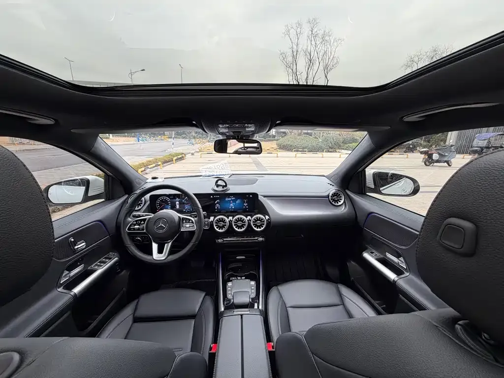 Mercedes-Benz GLA — фото 6