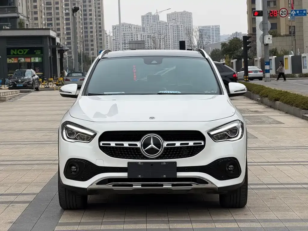 Mercedes-Benz GLA — фото 3