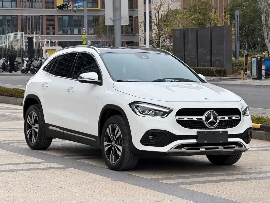 Mercedes-Benz GLA — фото 9