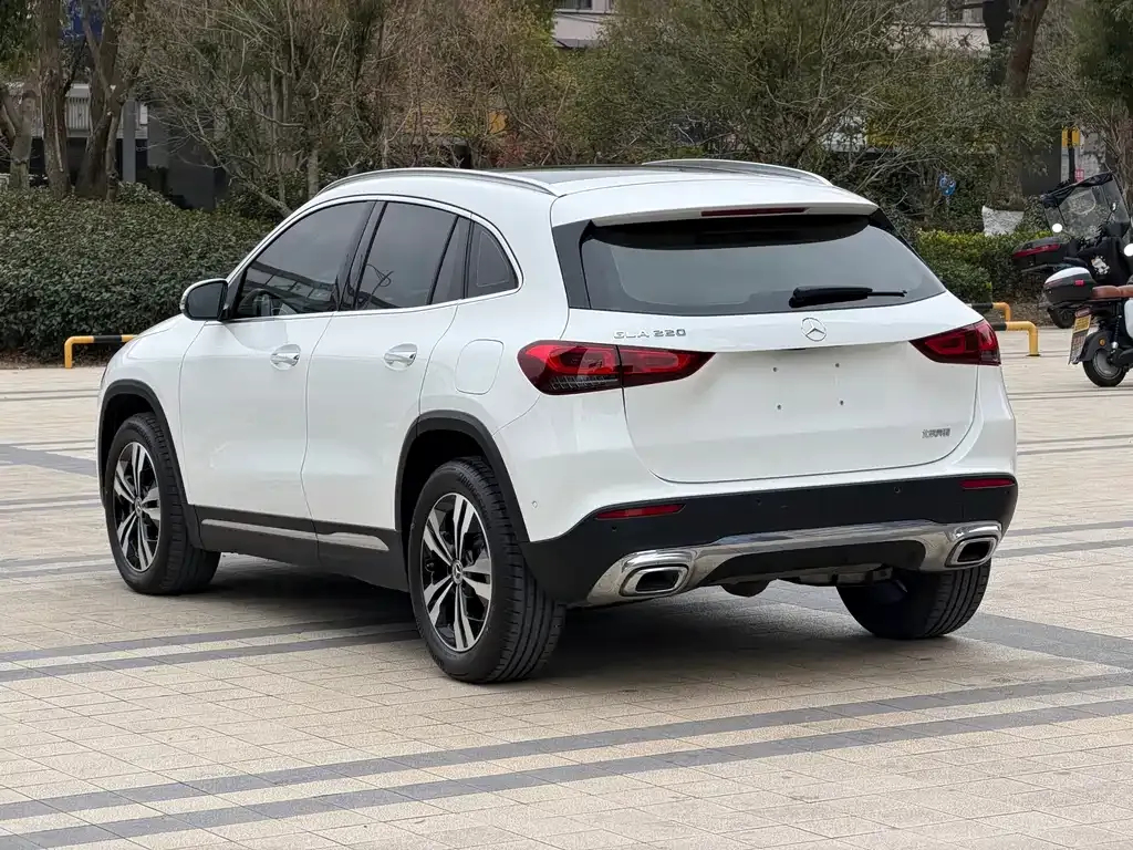 Mercedes-Benz GLA — фото 10