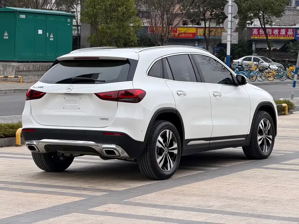 Mercedes-Benz GLA — фото 8