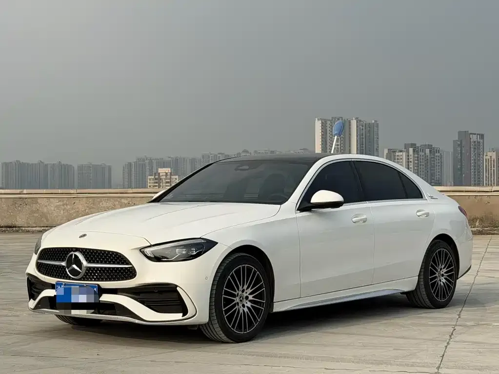 Mercedes-Benz C-Class — фото 1