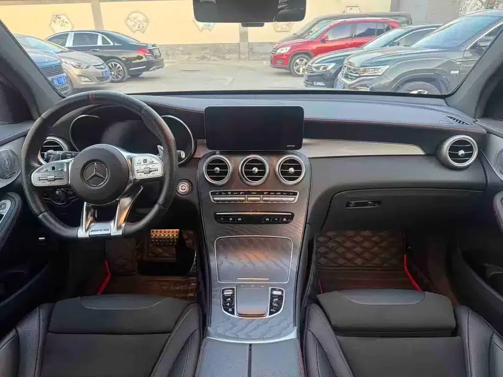 Mercedes-Benz GLC AMG — фото 8
