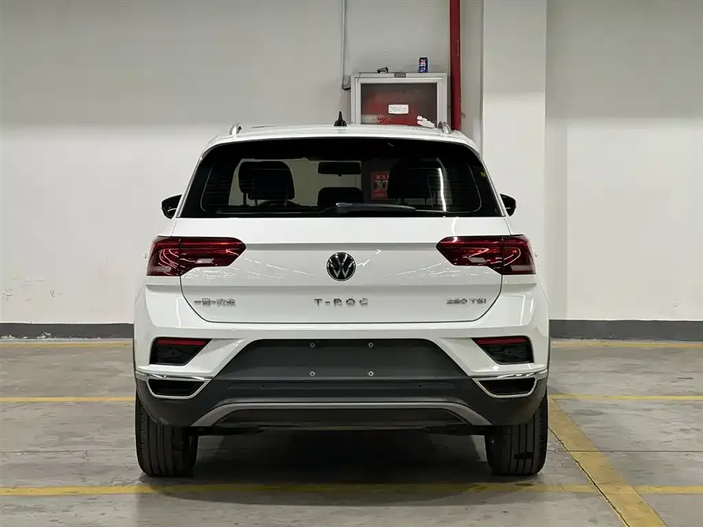 Volkswagen T-Roc — фото 2