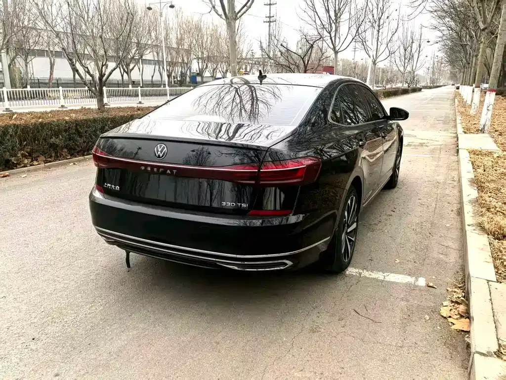 Volkswagen Passat — фото 3