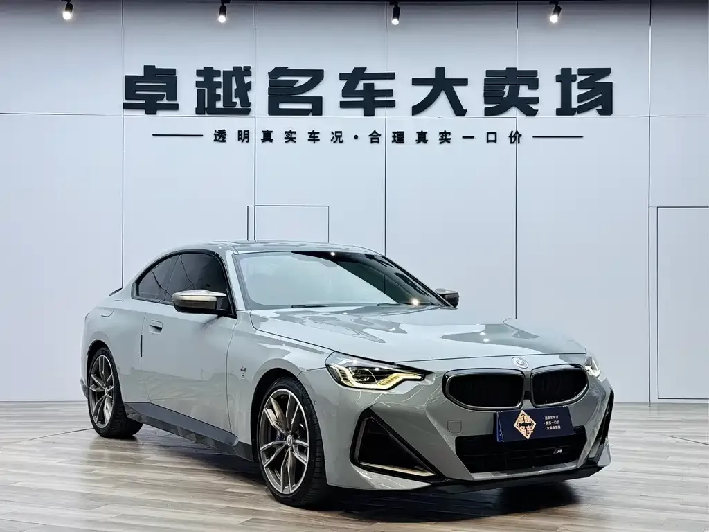 BMW M240i — фото 10