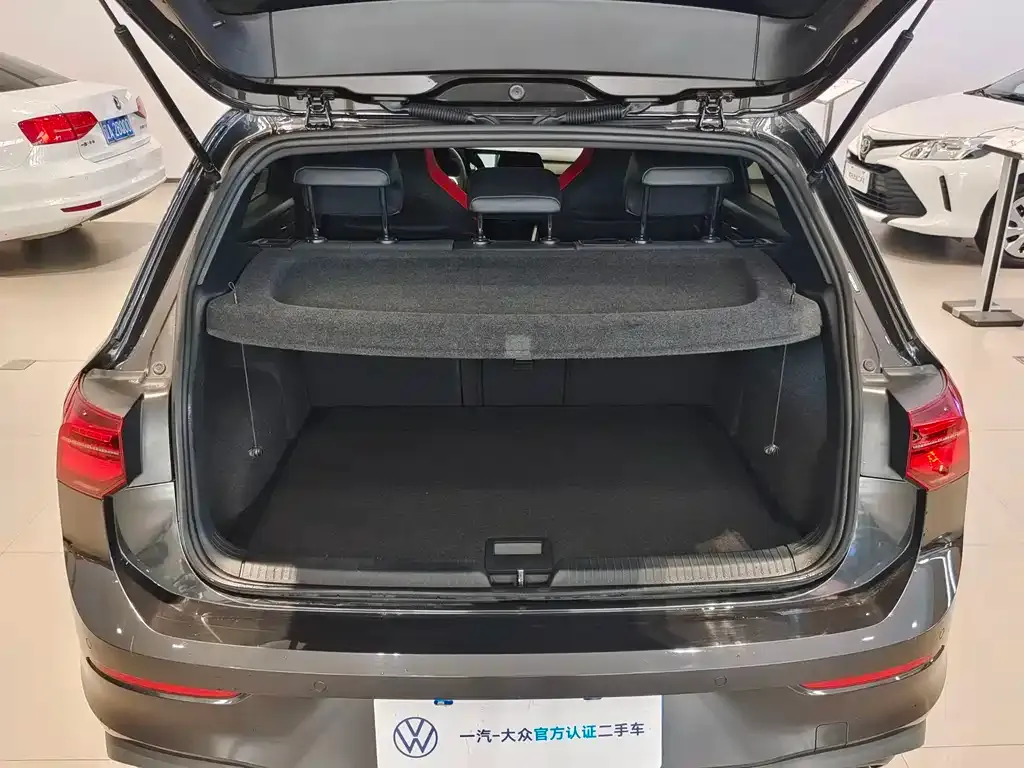 Volkswagen Golf GTI — фото 8