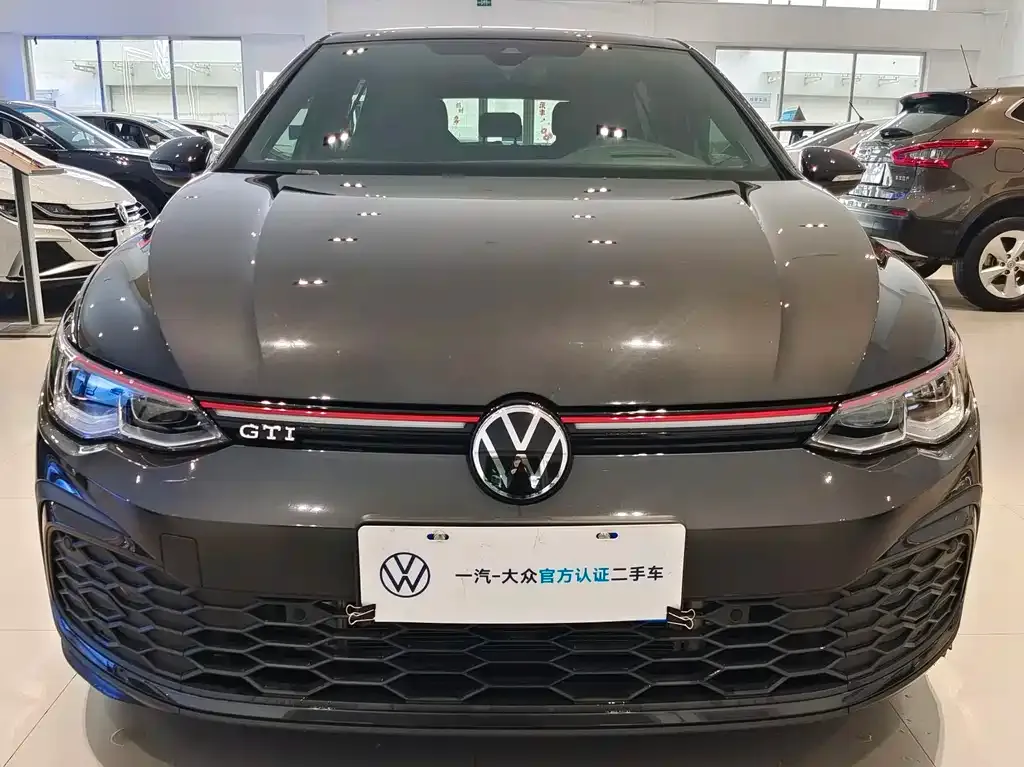 Volkswagen Golf GTI — фото 5
