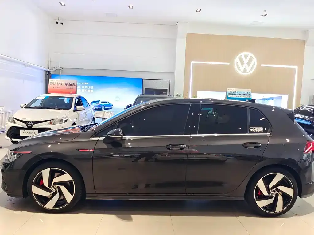 Volkswagen Golf GTI — фото 2