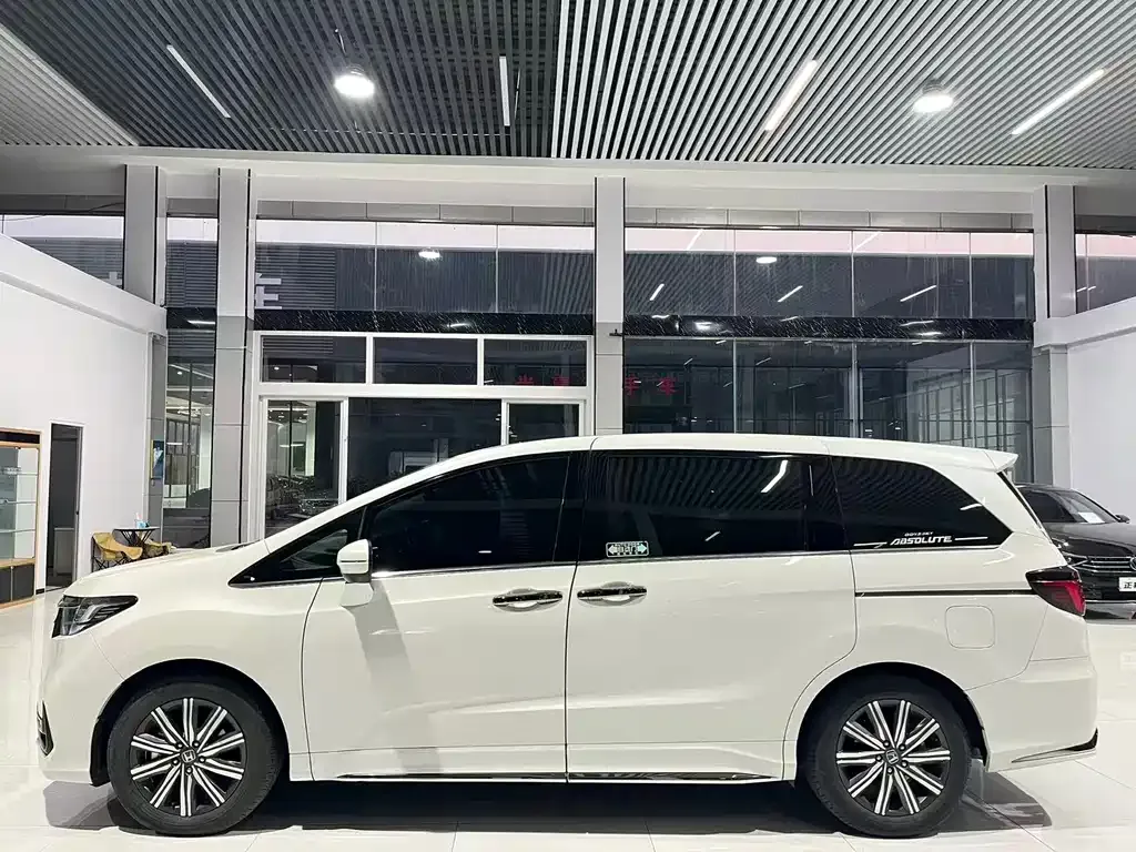 Honda Odyssey — фото 9