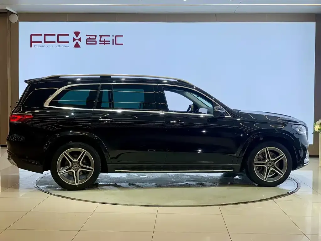 Mercedes-Benz GLS — фото 10