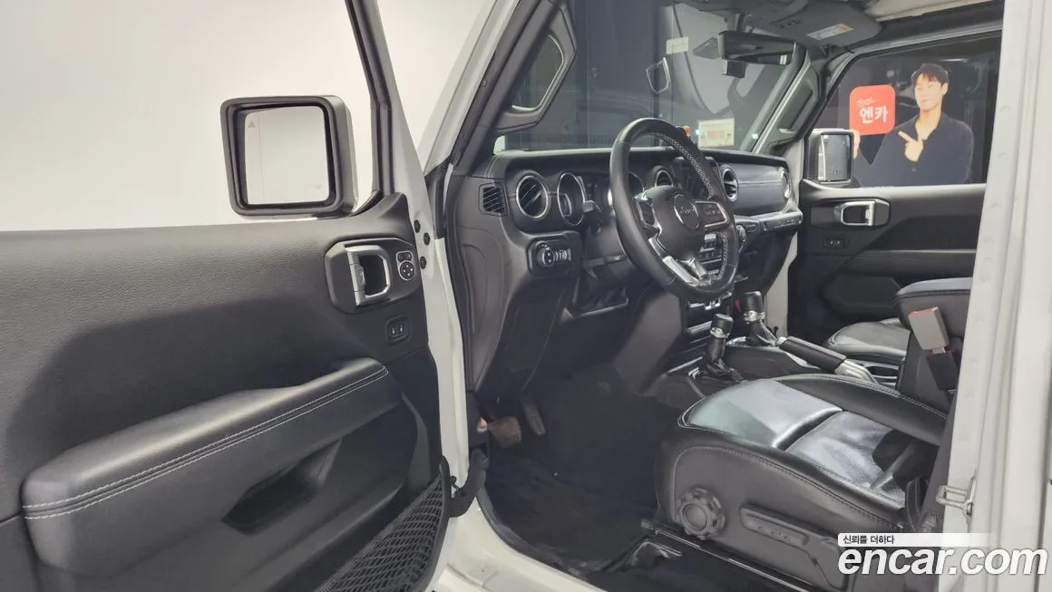 Jeep Wrangler — фото 2