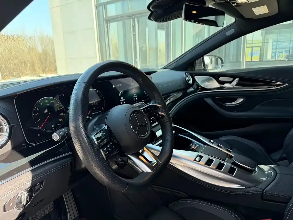 Mercedes-Benz AMG GT — фото 5
