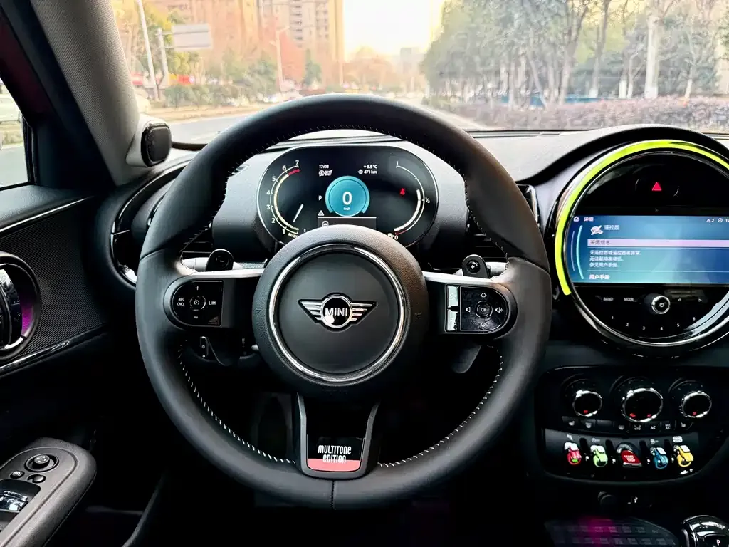MINI Clubman — фото 10