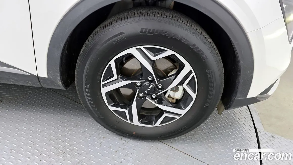 Kia Sportage — фото 10