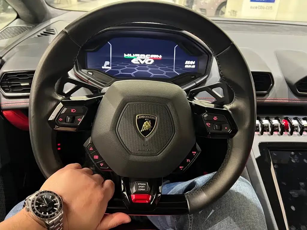 Lamborghini Huracan — фото 2