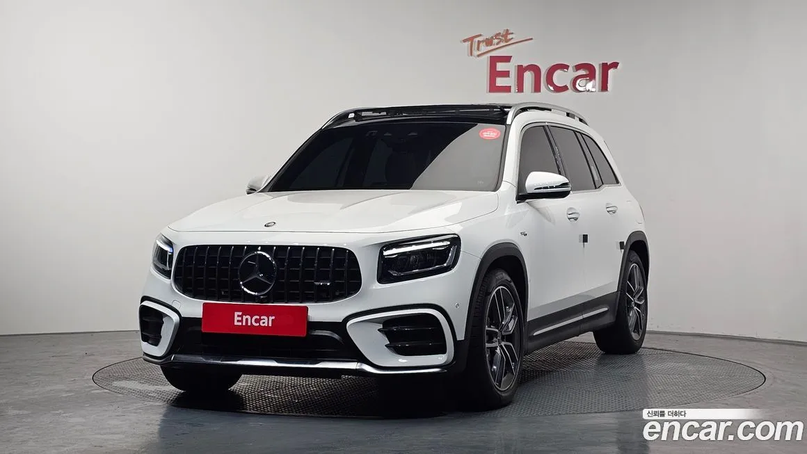 Mercedes-Benz GLB-Class — фото 1