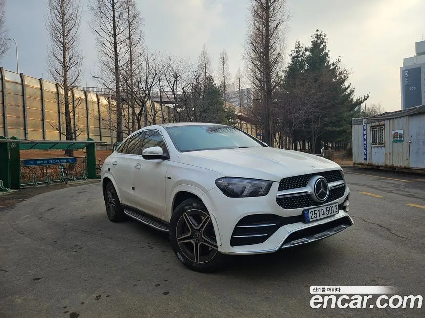 Mercedes-Benz GLE-Class — фото 10