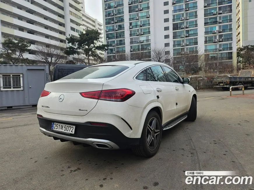 Mercedes-Benz GLE-Class — фото 5