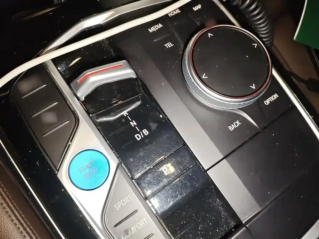 BMW i3 — фото 9