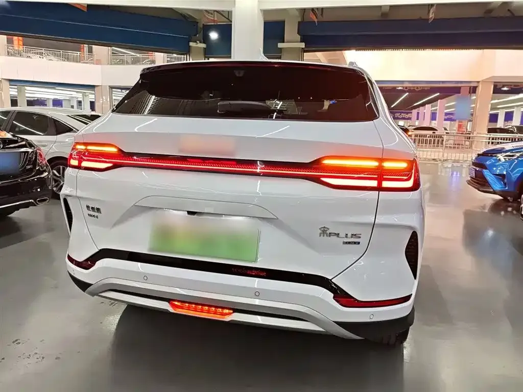 BYD PLUS New Energy — фото 10