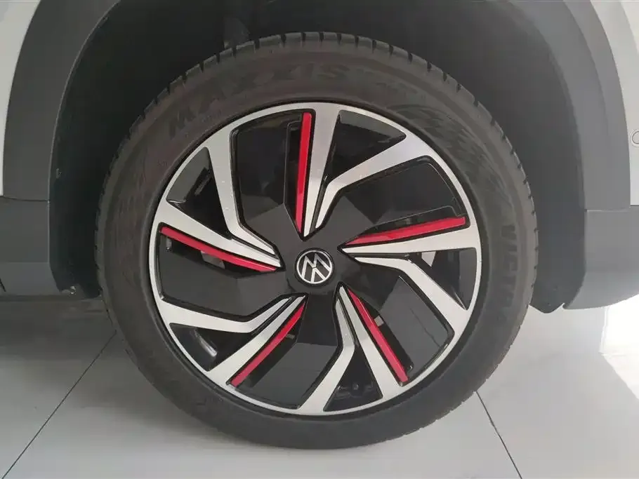 Volkswagen Tharu — фото 4