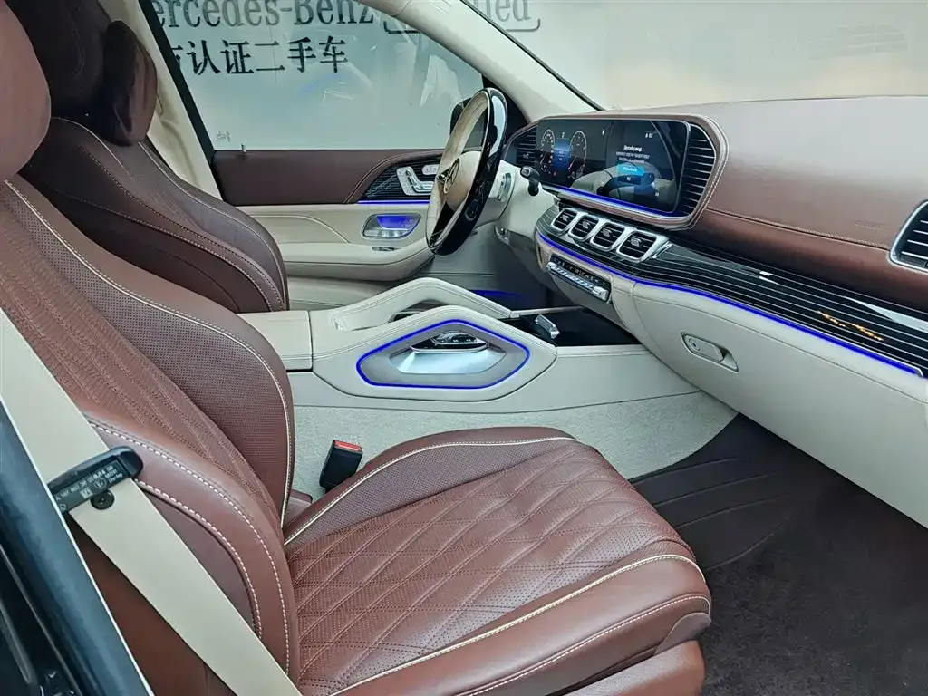 Mercedes-Benz GLS — фото 9