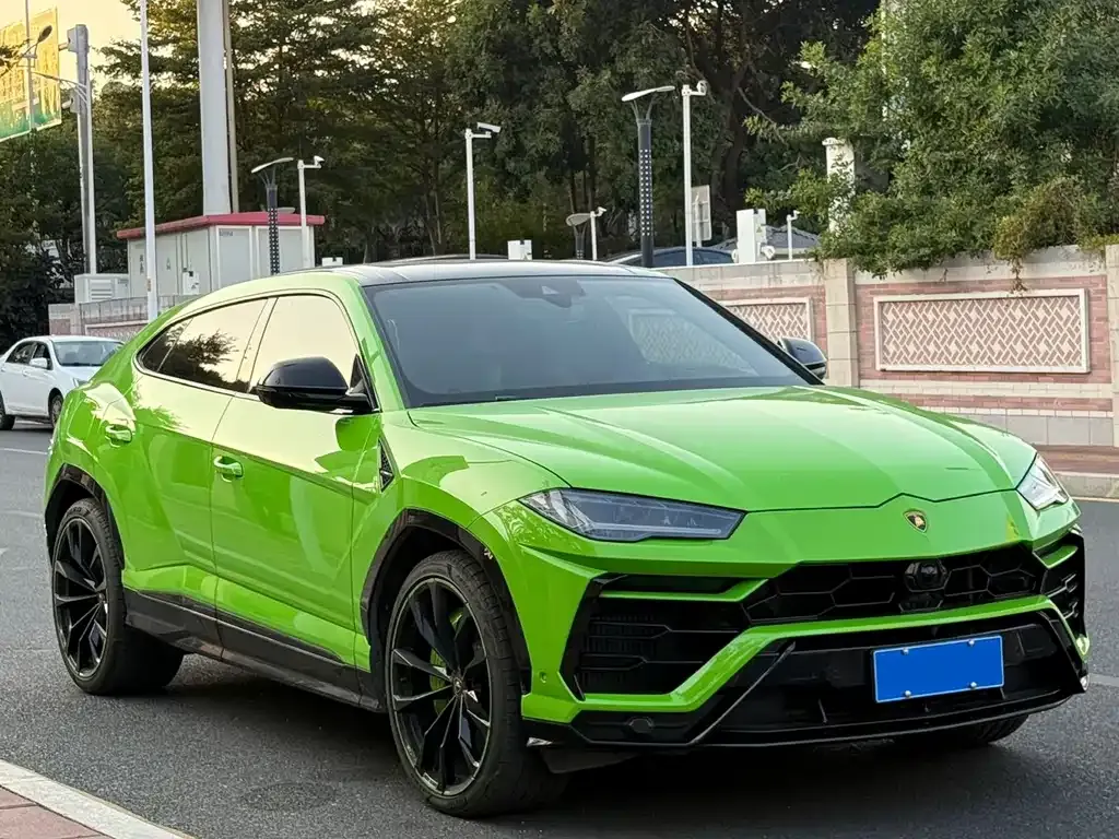 Lamborghini Urus — фото 7