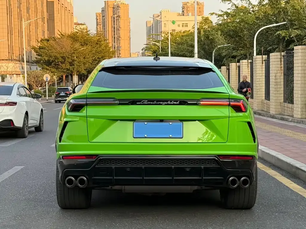Lamborghini Urus — фото 4