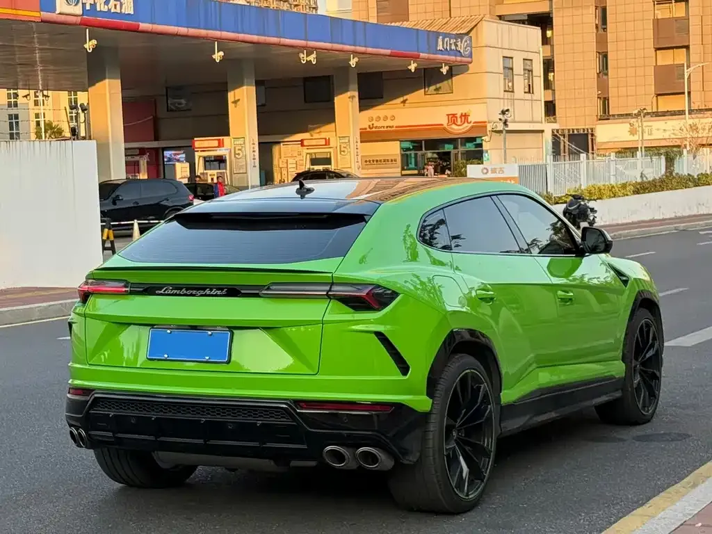 Lamborghini Urus — фото 3
