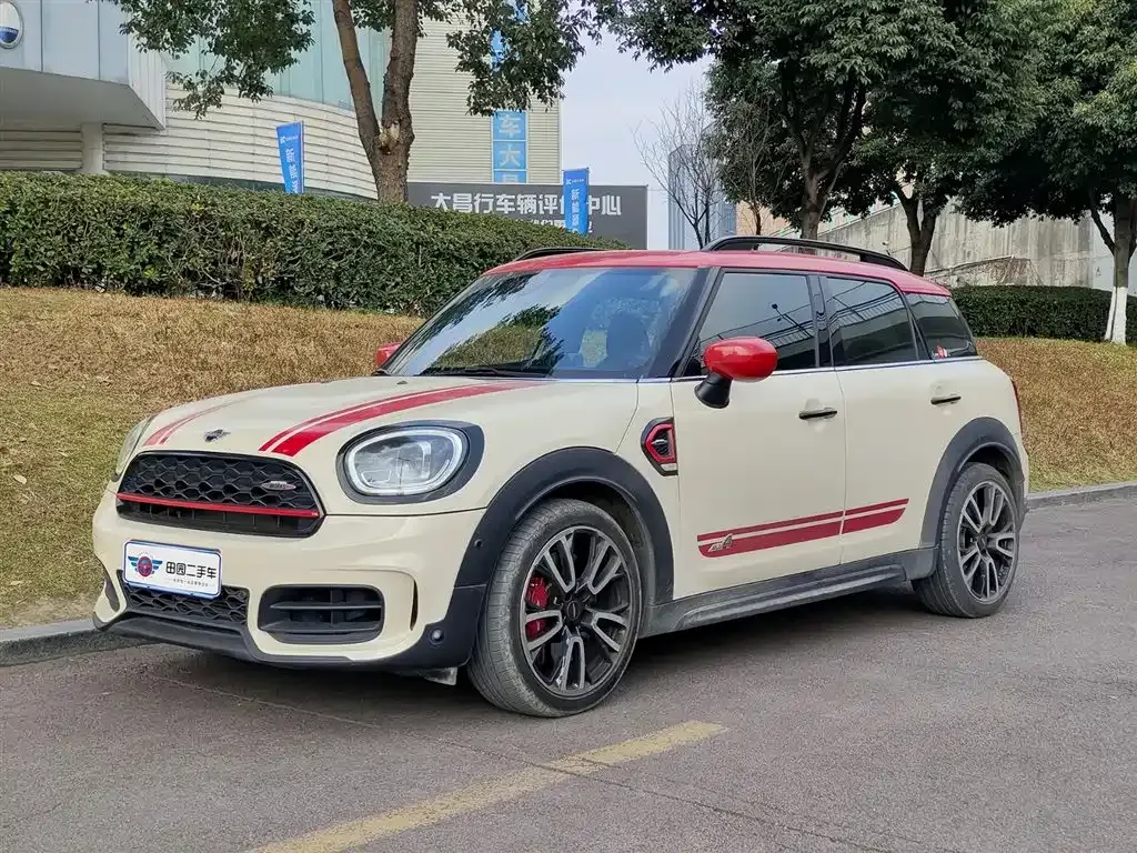 MINI Countryman JCW — фото 1