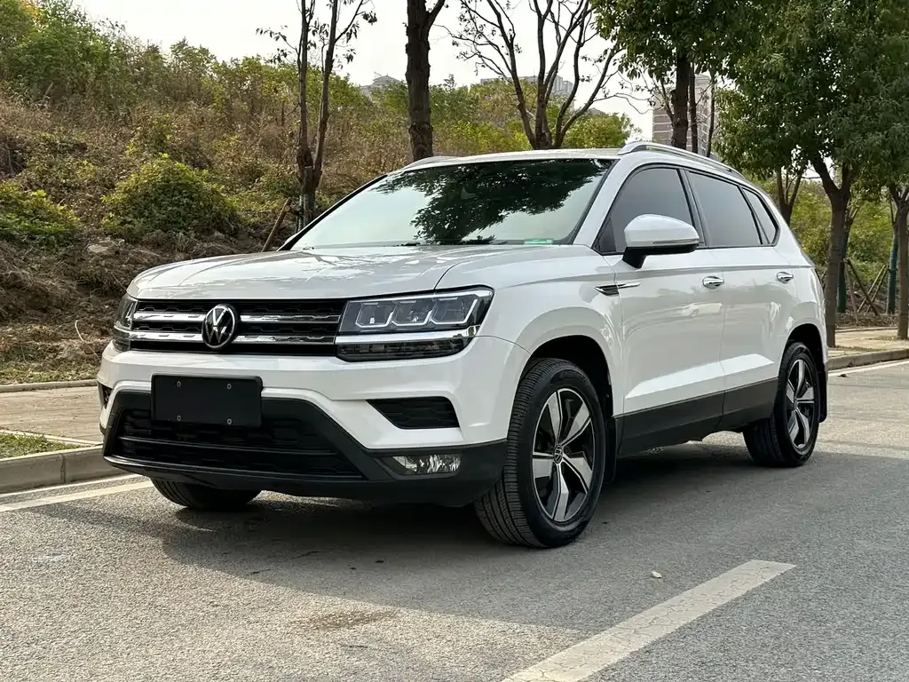 Volkswagen Tharu — фото 1