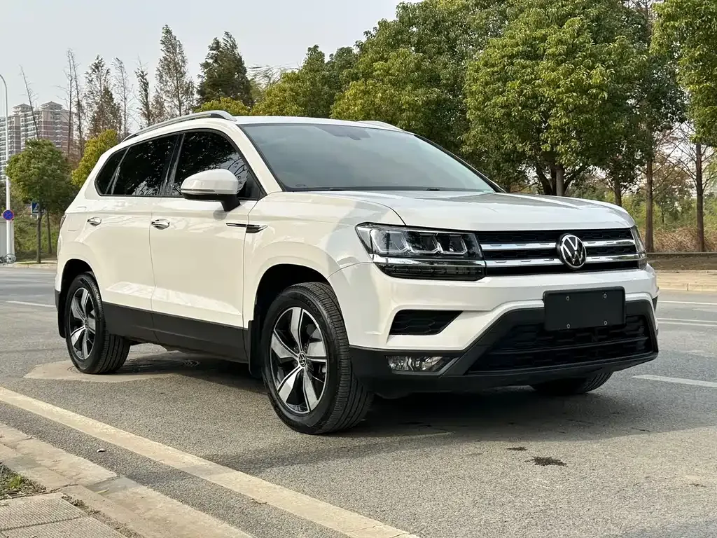 Volkswagen Tharu — фото 9