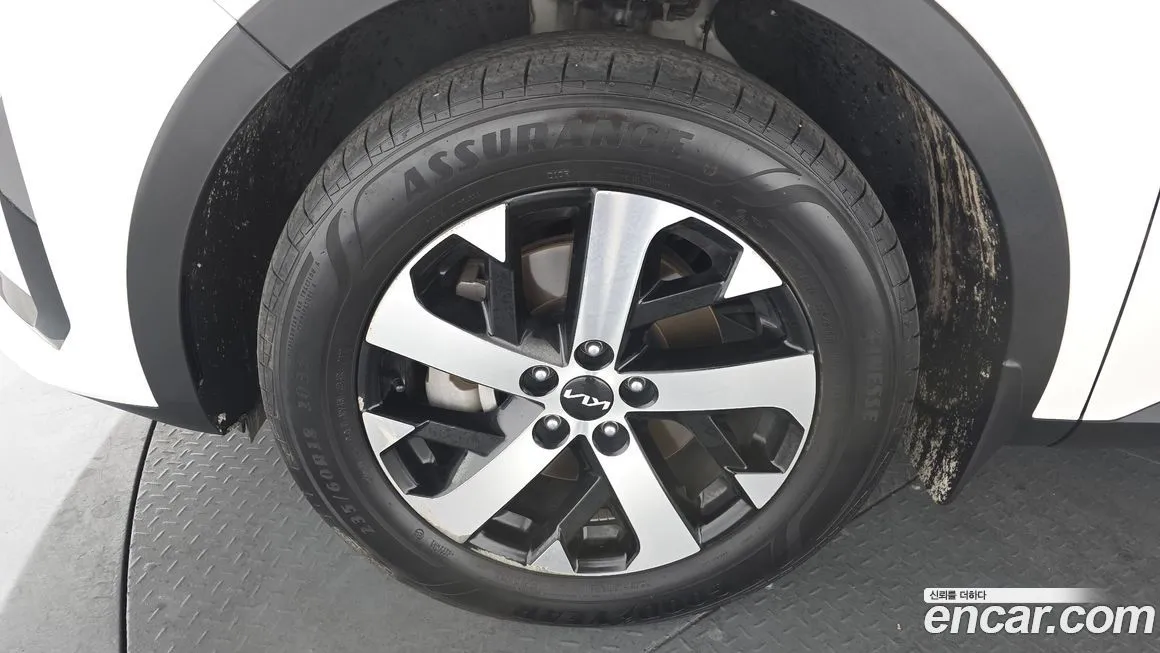 Kia Sorento — фото 9