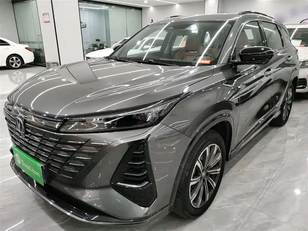 Changan CS75PLUS — фото 1