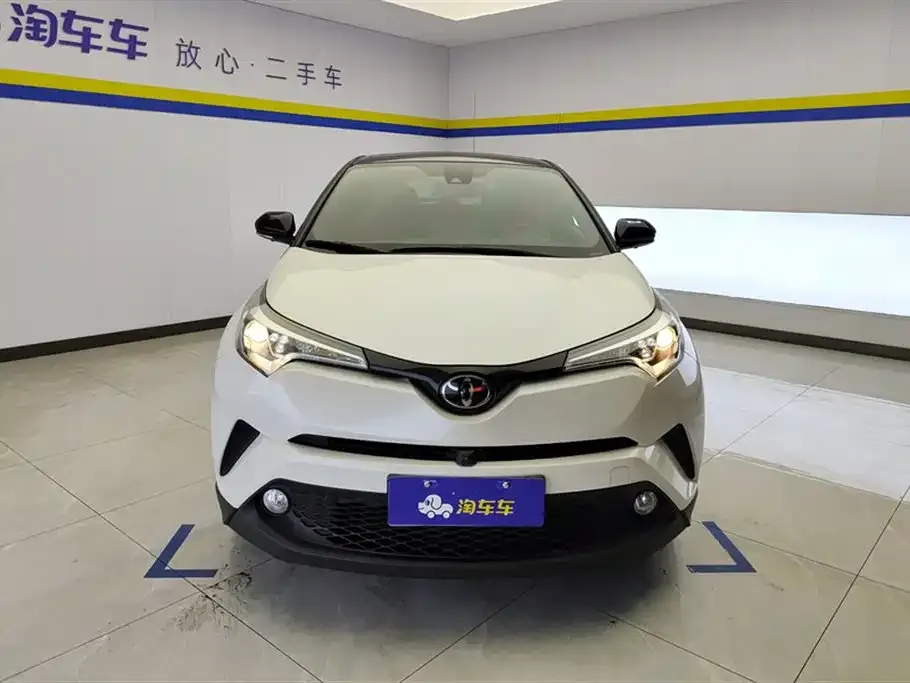 Toyota C-HR — фото 5