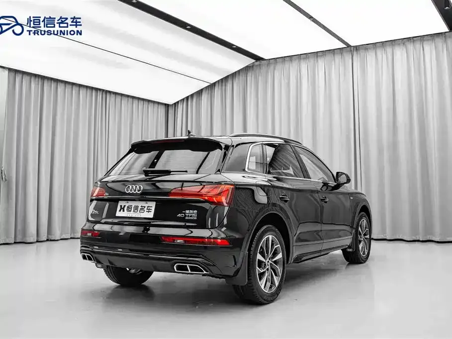 Audi Q5L — фото 4