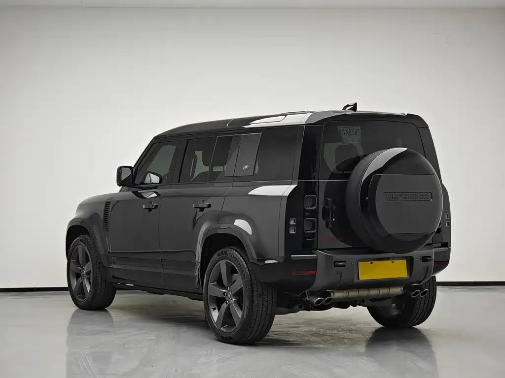 Land Rover Defender — фото 6