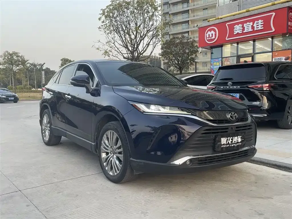 Toyota Harrier — фото 9