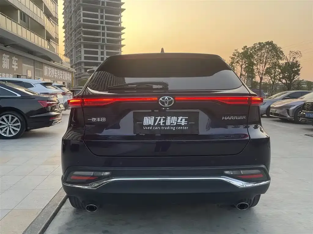 Toyota Harrier — фото 5