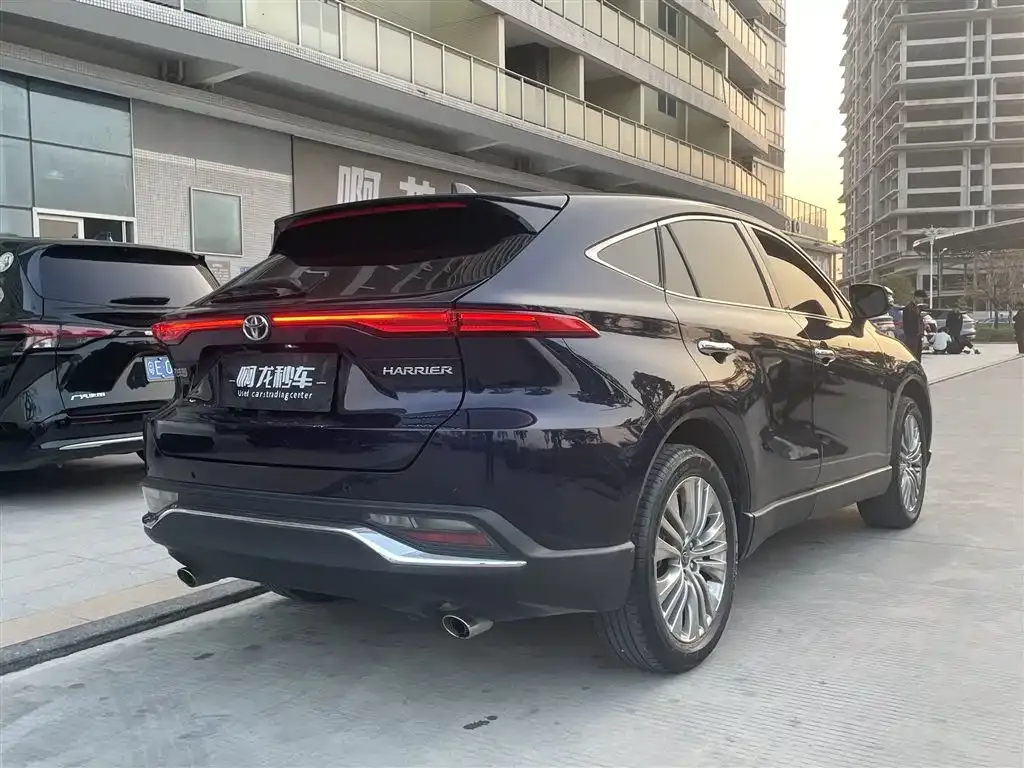 Toyota Harrier — фото 7