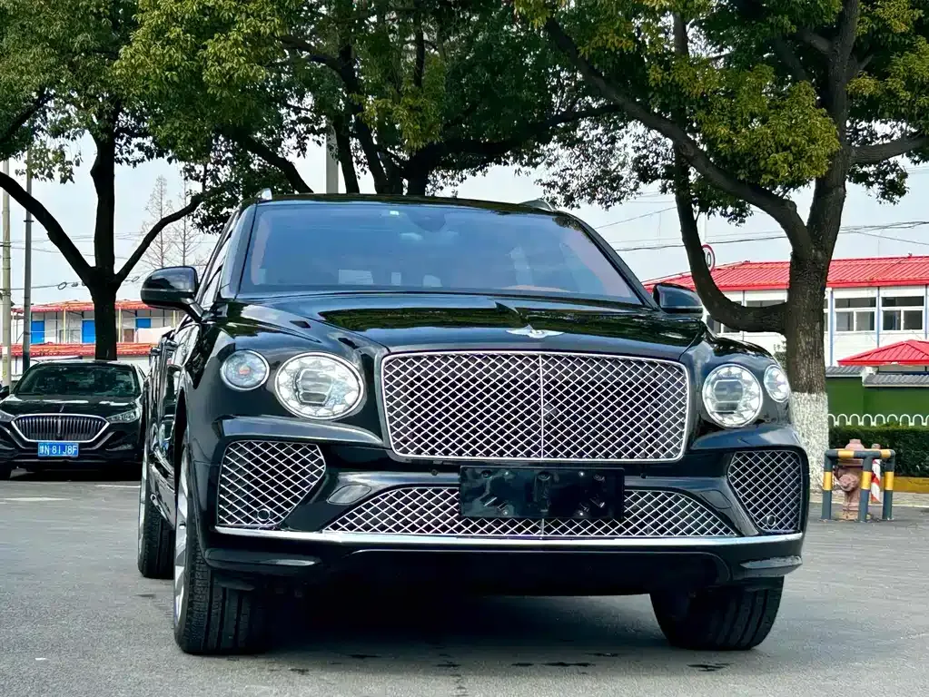 Bentley Bentayga — фото 5