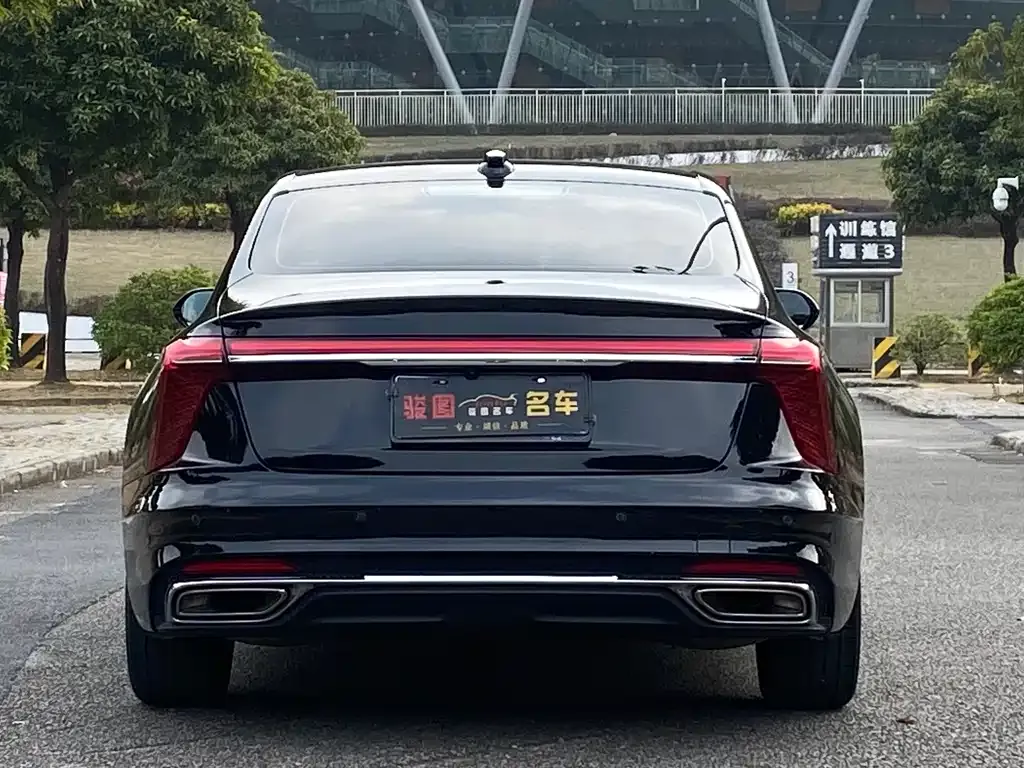 Hongqi H5 — фото 3