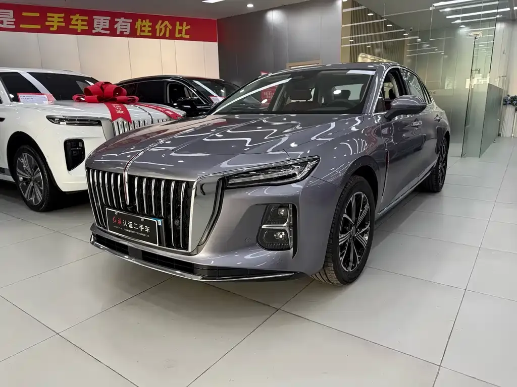 Hongqi H5 PHEV — фото 1