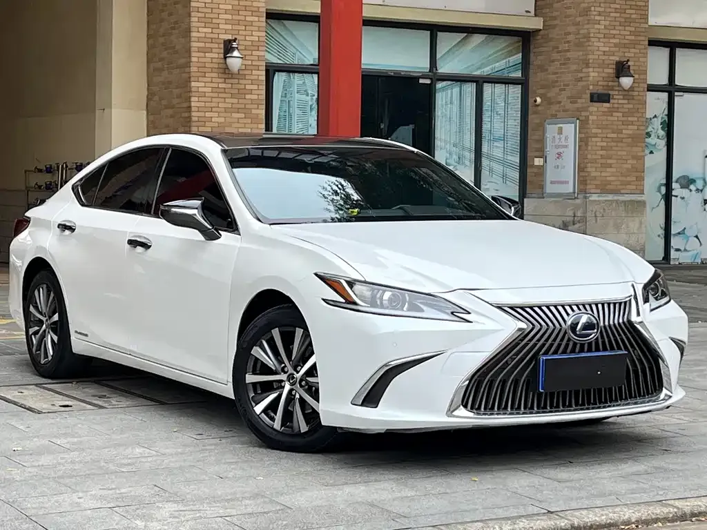 Lexus ES — фото 2